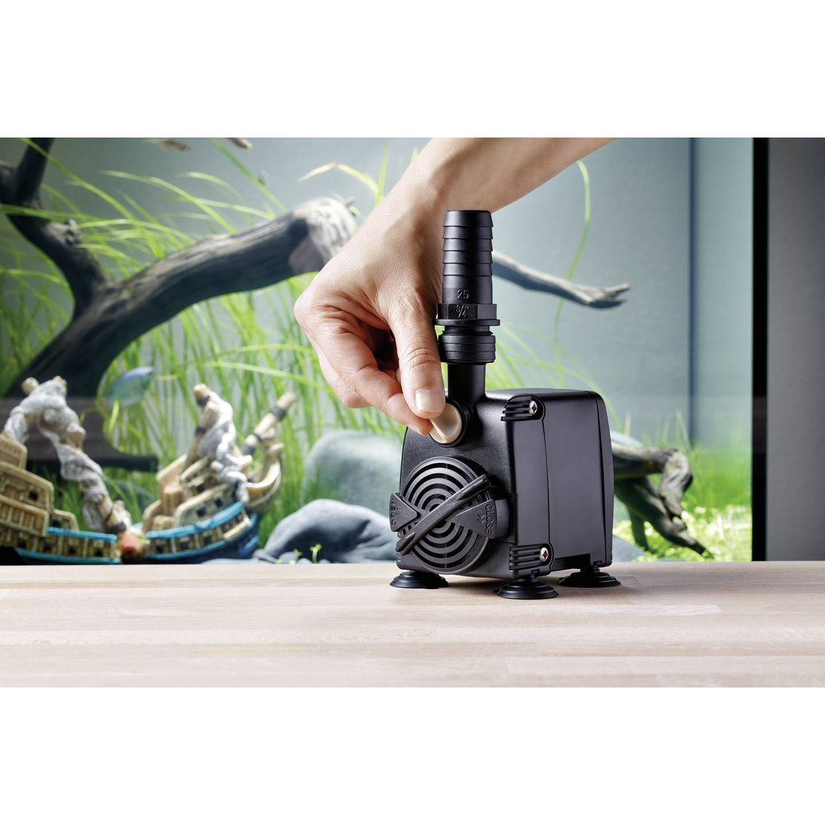 Eden WaterParadise Aquarien-Pumpe Wasserförderer Aquariumpumpe 4200l/h regelbar - 4069054000387