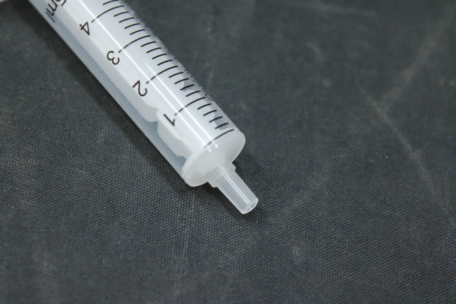 B-Ware Einmalspritze Spritze Injektionsspritze 5 Ml Steril Gut Ablesbar 100 Stück - 16958693000214