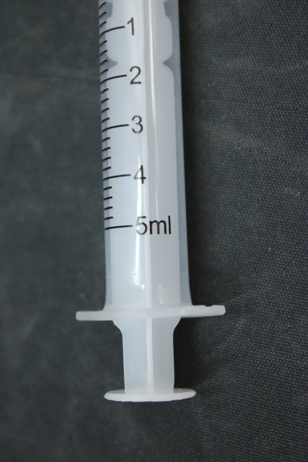 B-Ware Einmalspritze Spritze Injektionsspritze 5 Ml Steril Gut Ablesbar 100 Stück - 16958693000214