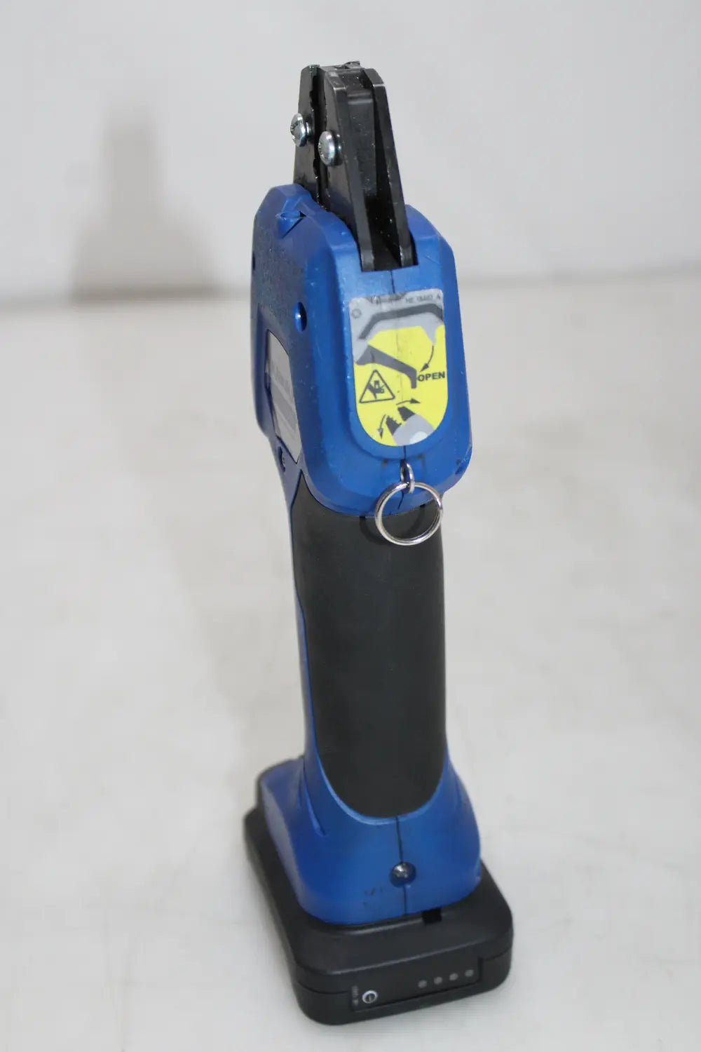 B-Ware Klauke Crimpzange Presswerkzeug Elektromechanisch Akku Ladegerät Siehe Text/Foto - 4012078828673