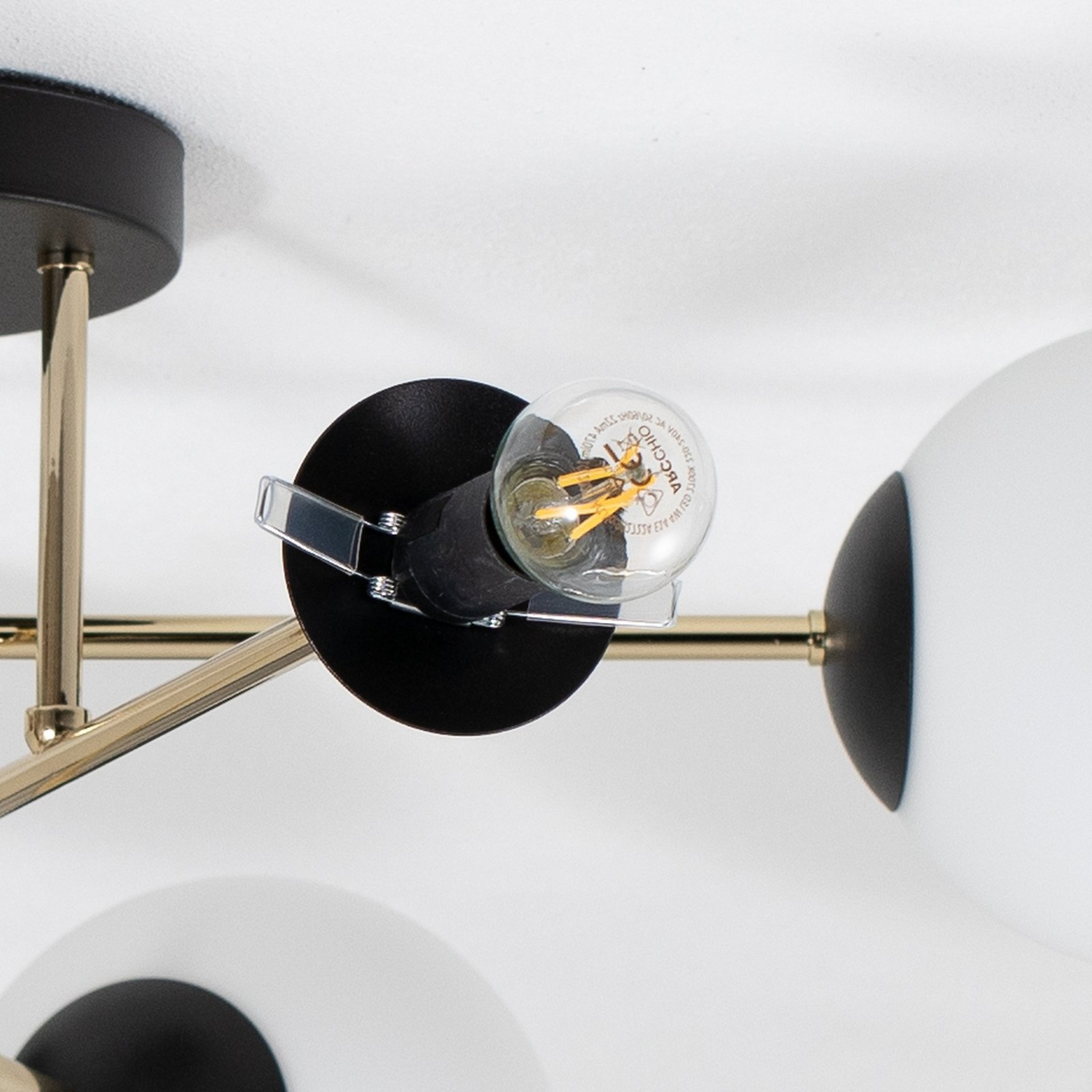 Emibig Lighting Deckenleuchte Lampe Magnum 6 Flg Opalweiß Gold Schwarz Glas B-Ware - 5901738925823