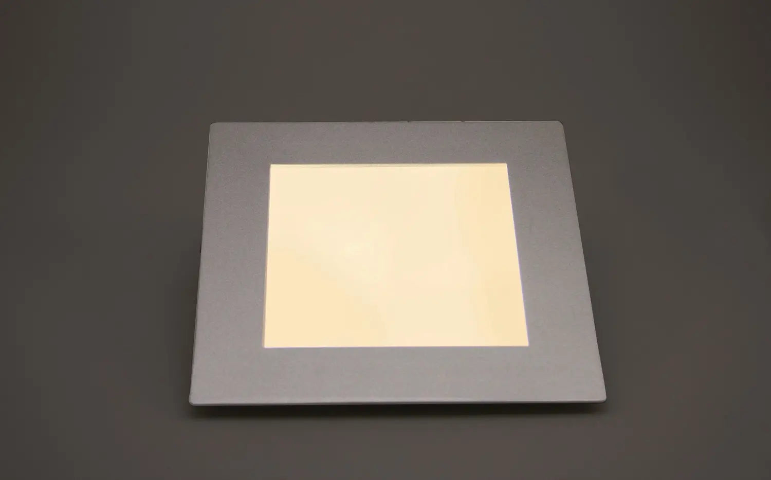 B-Ware Heitronic 27640 He Led Panel Toulouse Leuchte 200mm Eckig 3000 K Silber Panel - 4002940276404