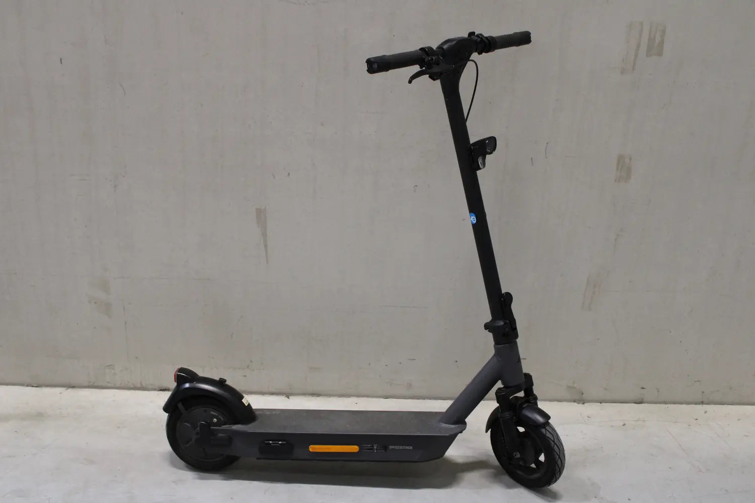 D-Ware E Power Fun E Pf 2 Xt 600 E Scooter Roller Cityroller Anthrazit Li Ion 48 Defektwar - 4260672951451