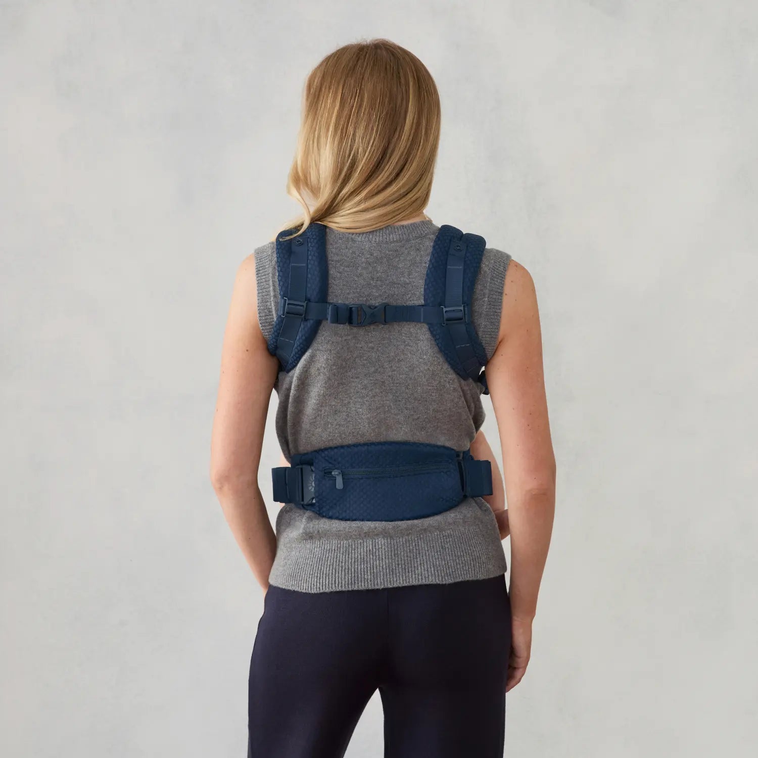 B-Ware Ergobaby Omni Deluxe Babytrage Tragehilfe Allround All In One Mesh Midnight Blue - 1220000209947