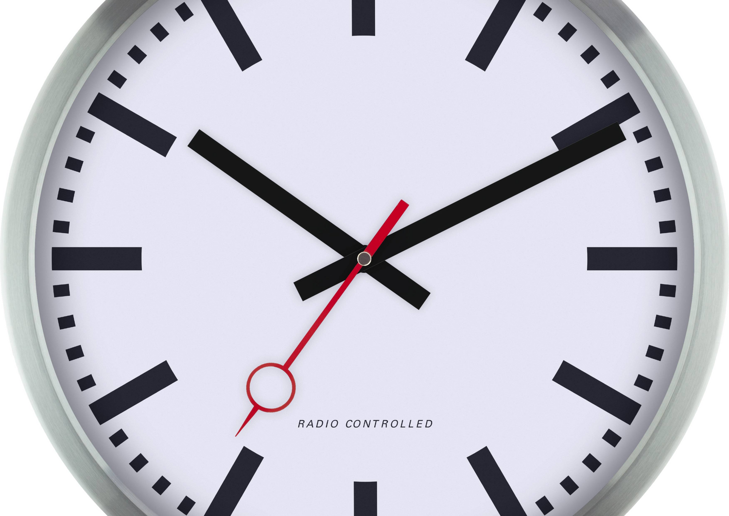 B-Ware Eurotime 59530 07 Funk Wanduhr 35 Cm  Silber Schleichendes Uhrwerk Lautlos 212 - 4044685500536