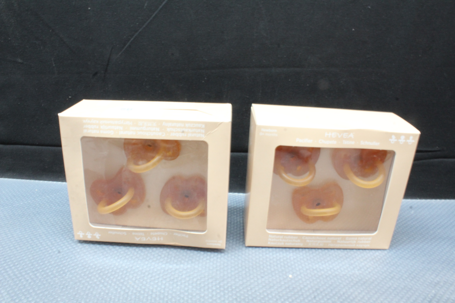 B-Ware Hevea 3er Pack Schnuller Naturkautschuk Classic Kiefergerecht Rund Ab 2 Sets - 5710087444516