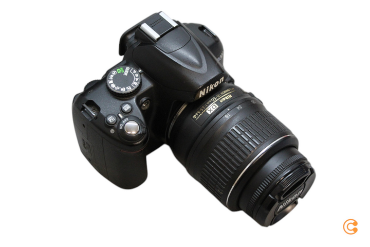 Nikon D3000 SLR-Digitalkamera Kamera Spiegelreflexkamera SIEHE TEXT/FOTO