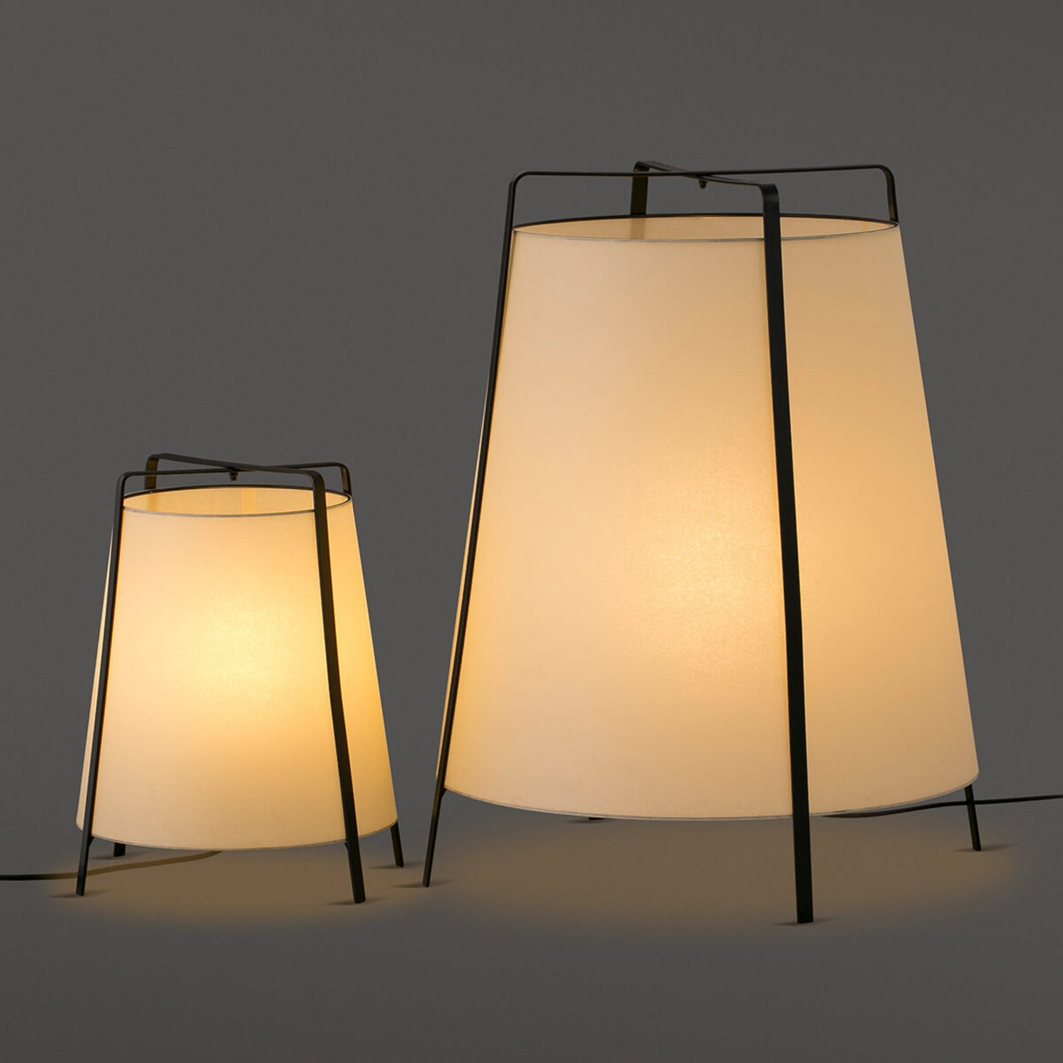 B-Ware Faro Barcelona Akane Tischleuchte Tischlampe Leuchte Lampe Tischlicht