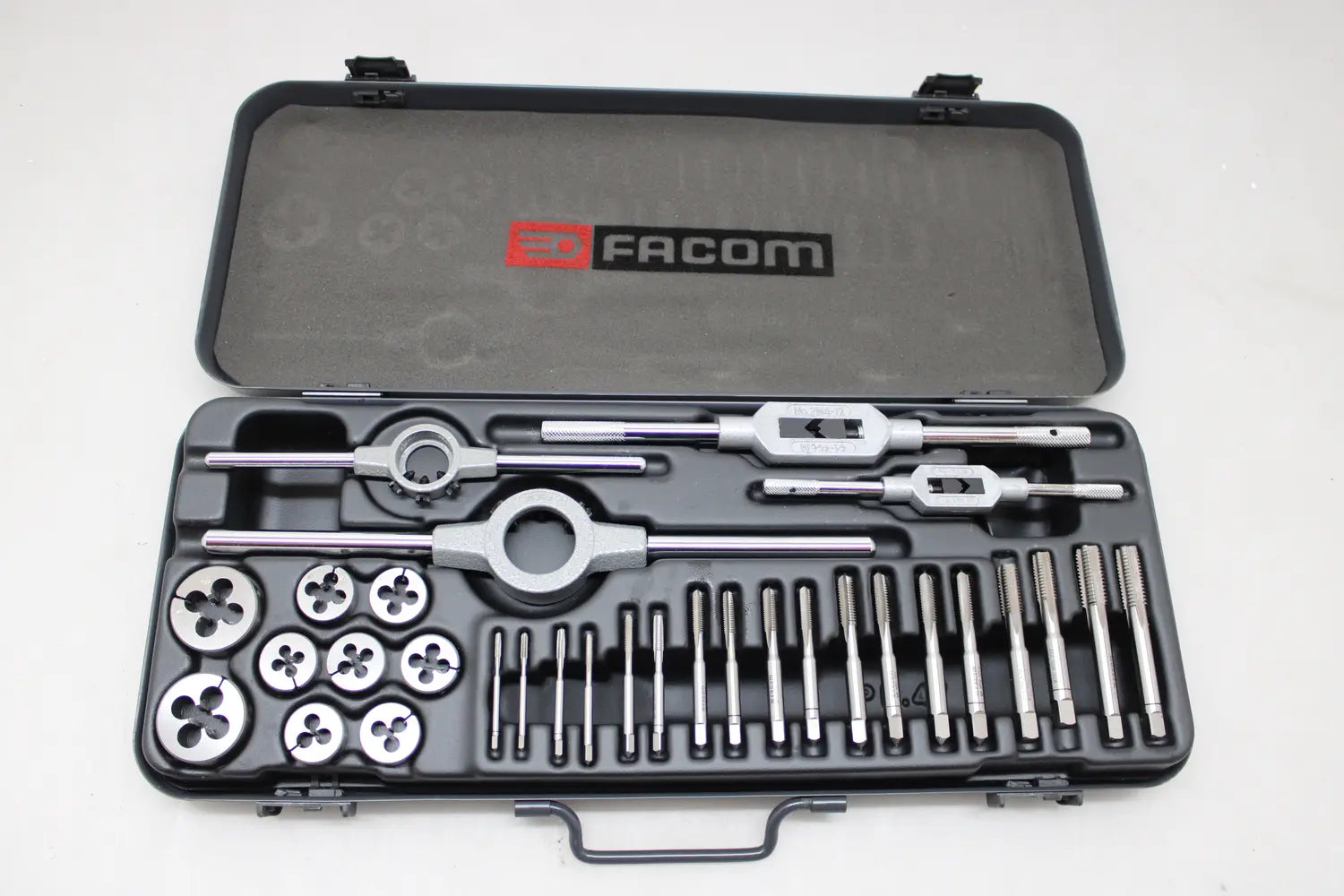 B-Ware Facom Gewindeschneidsatz Gewindeschneider Schraubenschneider Set Kasten 31 Tlg - 3148515377006