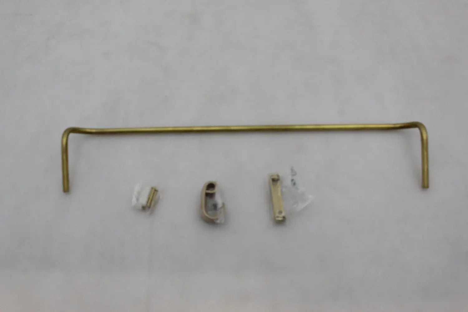 B-Ware Ferm Living Küchenstange Inkl. 6 Haken Hakenleiste Küchenzubehör Leiste Messing  - 5704723024231