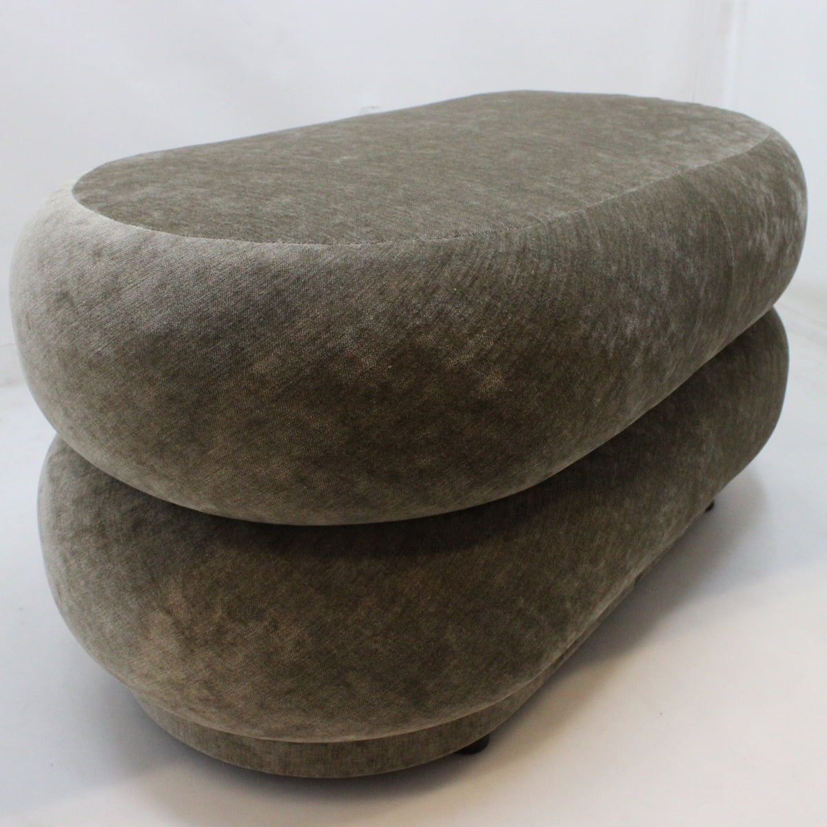 Ferm Living Ovaler Puff Faded Sitzsack Sitzpouf Polster Pouf Velvet Beige - 5704723031116