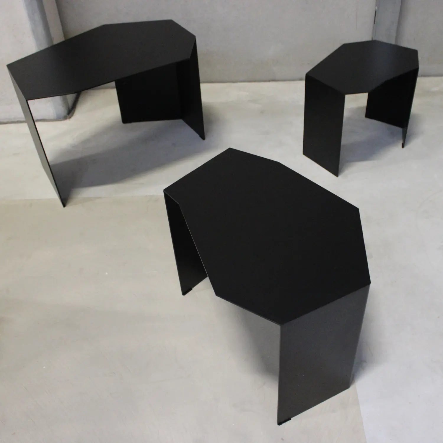 B-Ware Ferm Living Satztisch Set Beistelltisch Shard Cluster Schwarz 3er Set Tisch - 5704723321903
