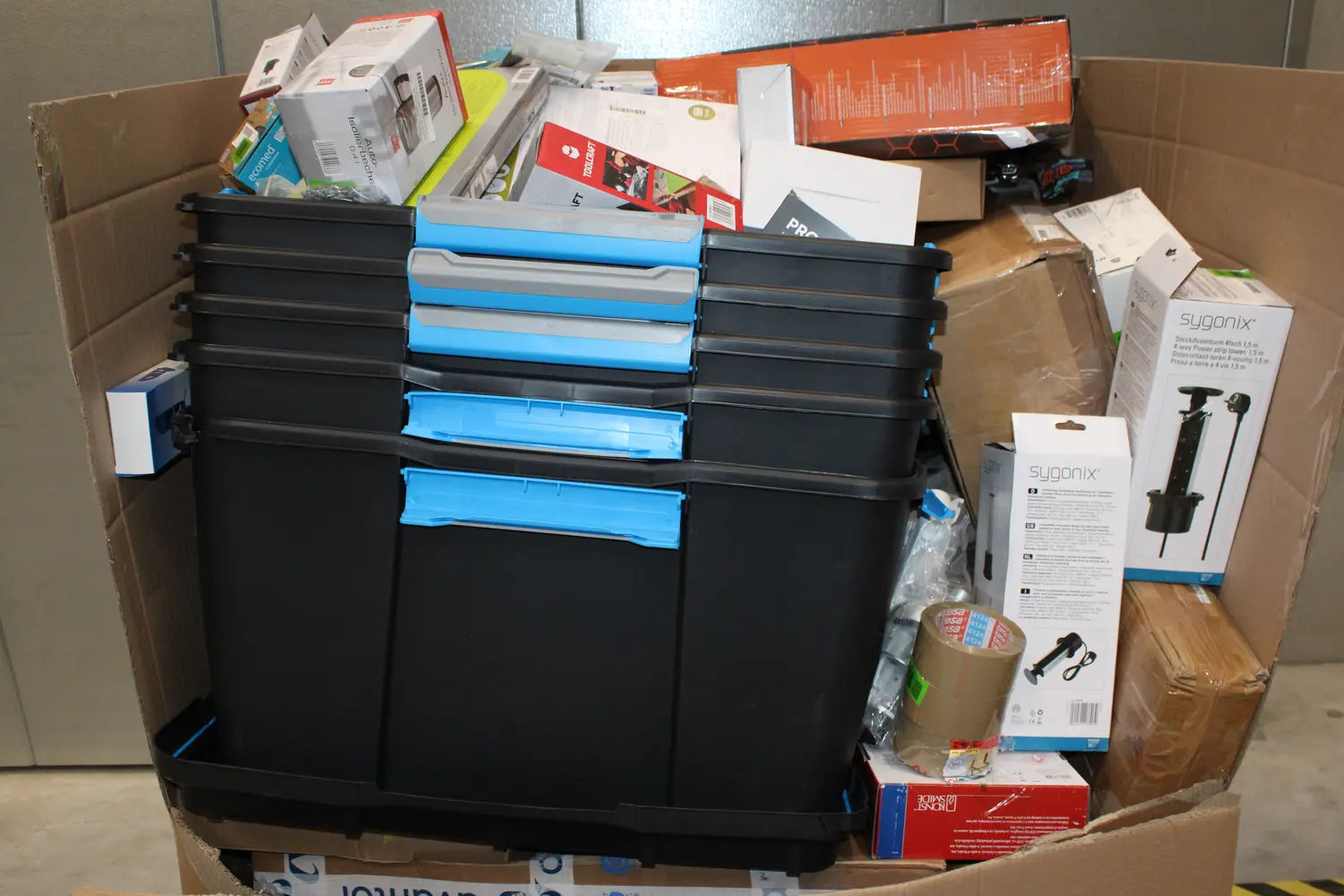 Retourenwaren  D-Ware Restposten 181 Artikel Elektro Werkzeug Haushalt Led Körperpflege Zubehör Defekt - nicht zutreffend