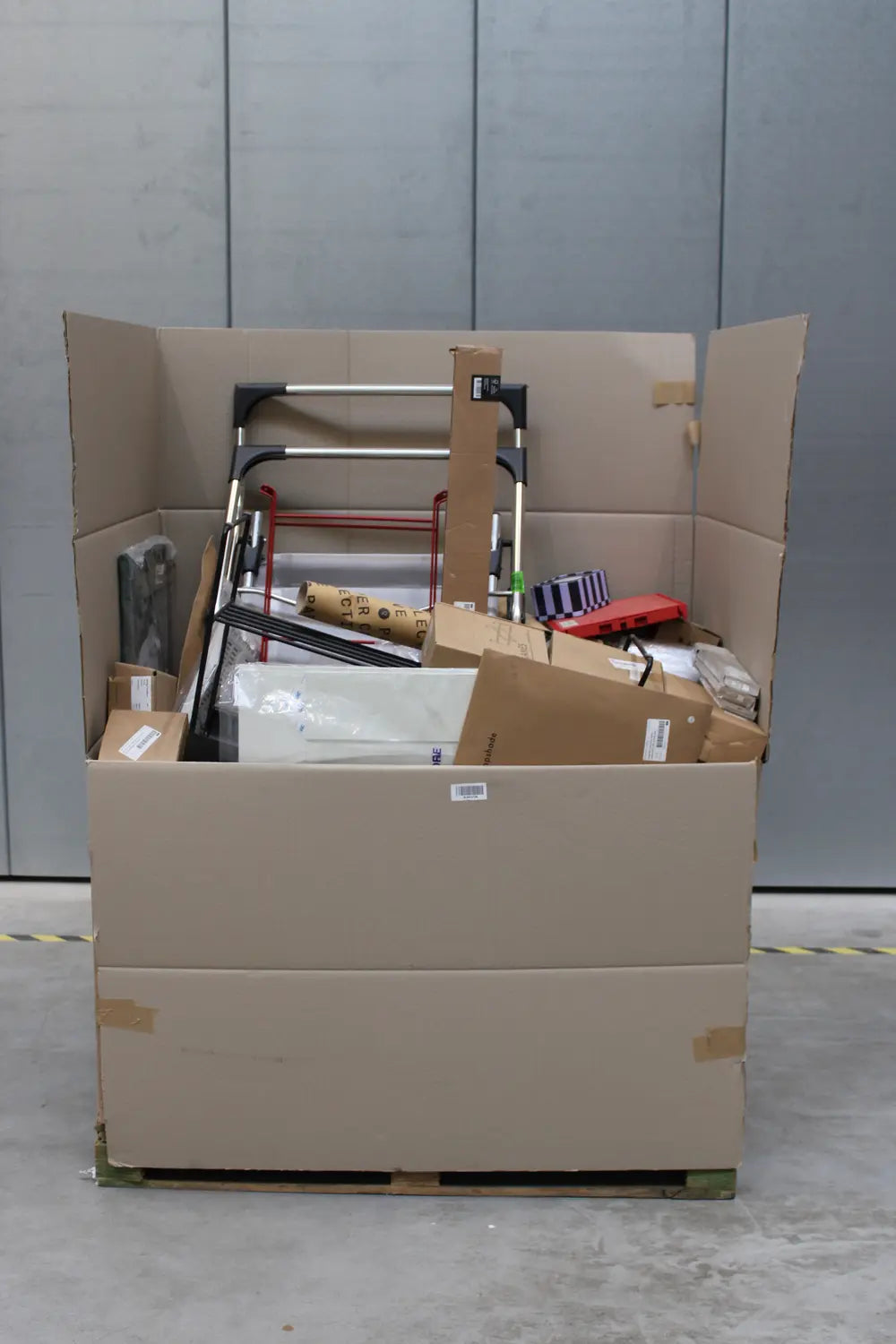 Restposten 75 Artikel Wohnen Deko Design HAY Ferm Living Bloomingville Muuto