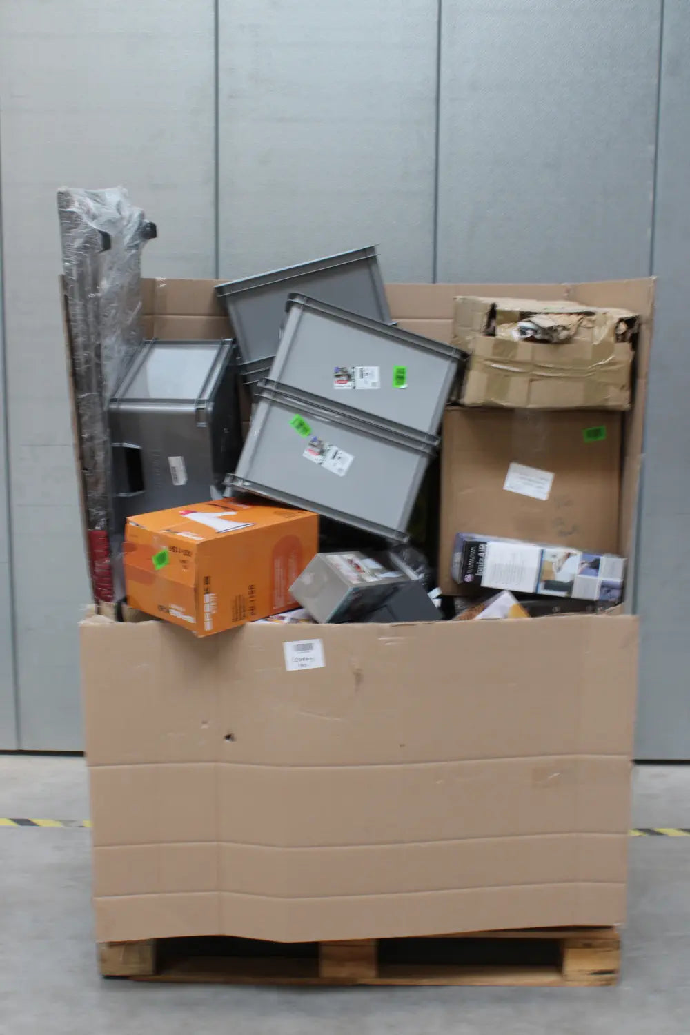 Retourenwaren  D-Ware Restposten 165 Artikel Elektro Werkzeug Haushalt Led Zubehör Modellbau Gemischt - nicht zutreffend