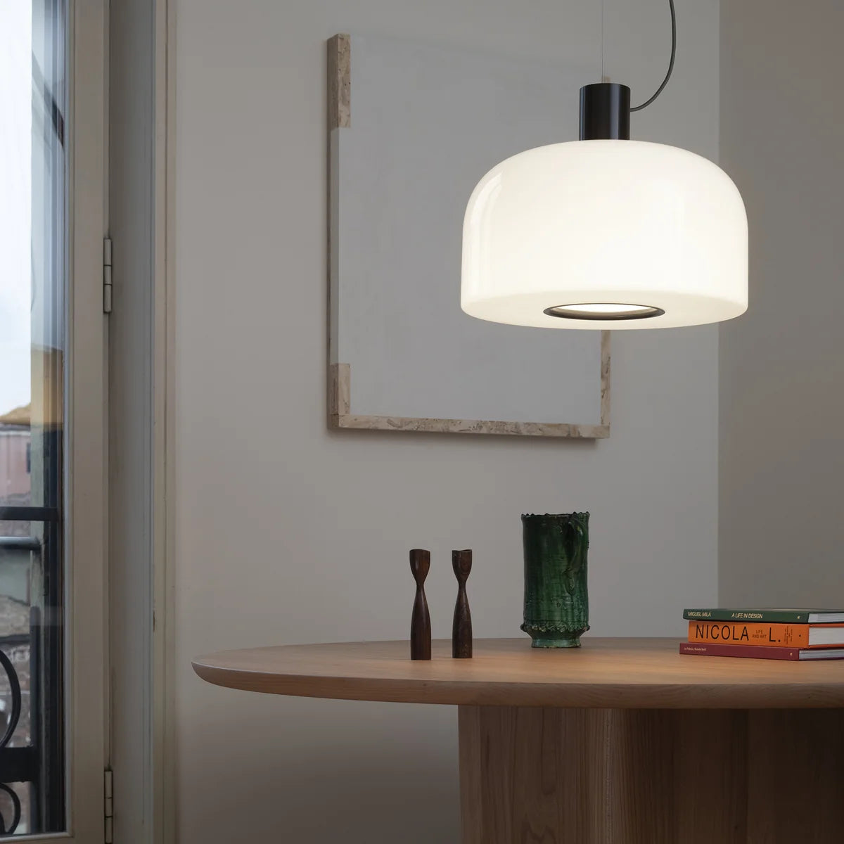 Flos Pendelleuchte Hängelampe Bellhop Glas Schokoladenbraun Opalglas Aluminium - 8059607068670