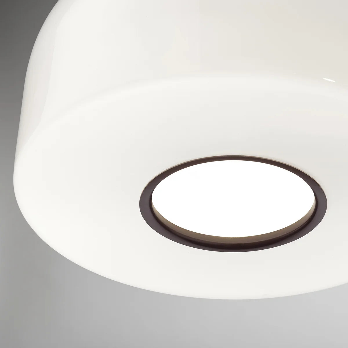 Flos Pendelleuchte Hängelampe Bellhop Glas Schokoladenbraun Opalglas Aluminium - 8059607068670