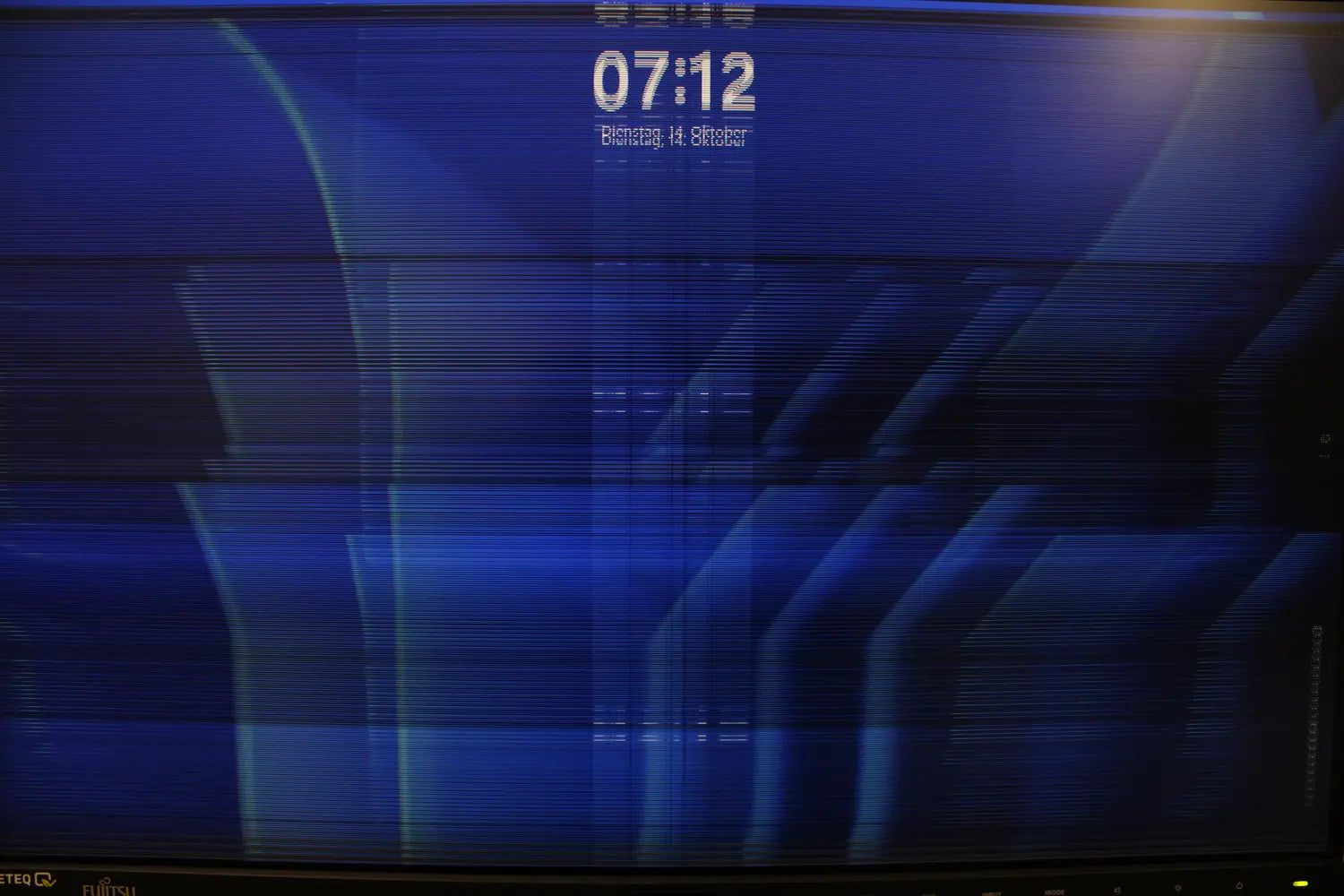 D-Ware Fujitsu Monitor Fujitsu P24 8 Ws Neo 24" Ips Workplace Lighting Defektware - 4250563432527