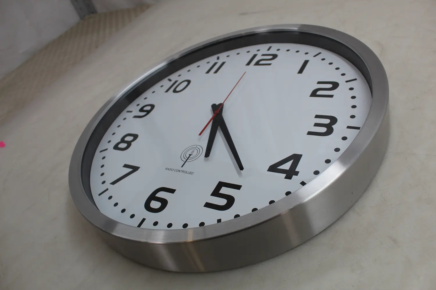 B-Ware Euro Time 56863 Funk Wanduhr Jumbo Funkuhr Uhr Küchenuhr Siehe Text/Foto402 - 4019186568637