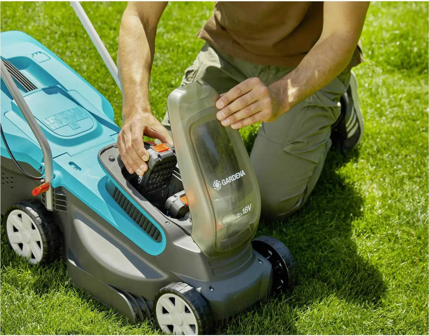 B-Ware Gardena Rasenmäher Mäher Akku Power For All Ohne Akku Ohne Ladegerät Grau - 4078500054188