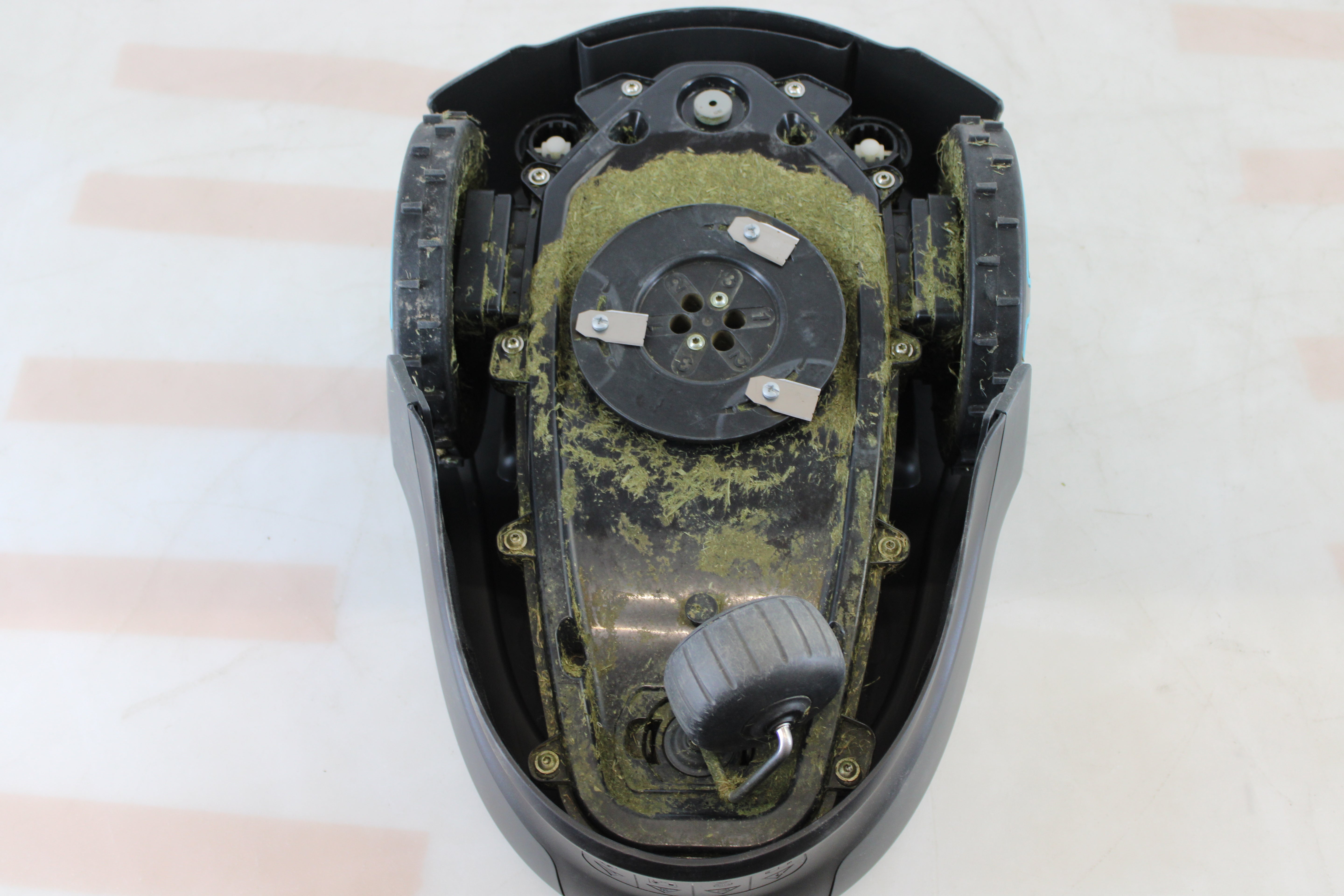 Gardena Mähroboter Sileno minimo 250 Rasenmäher Rasenmähroboter SIEHE TEXT/FOTO - 4078500053037