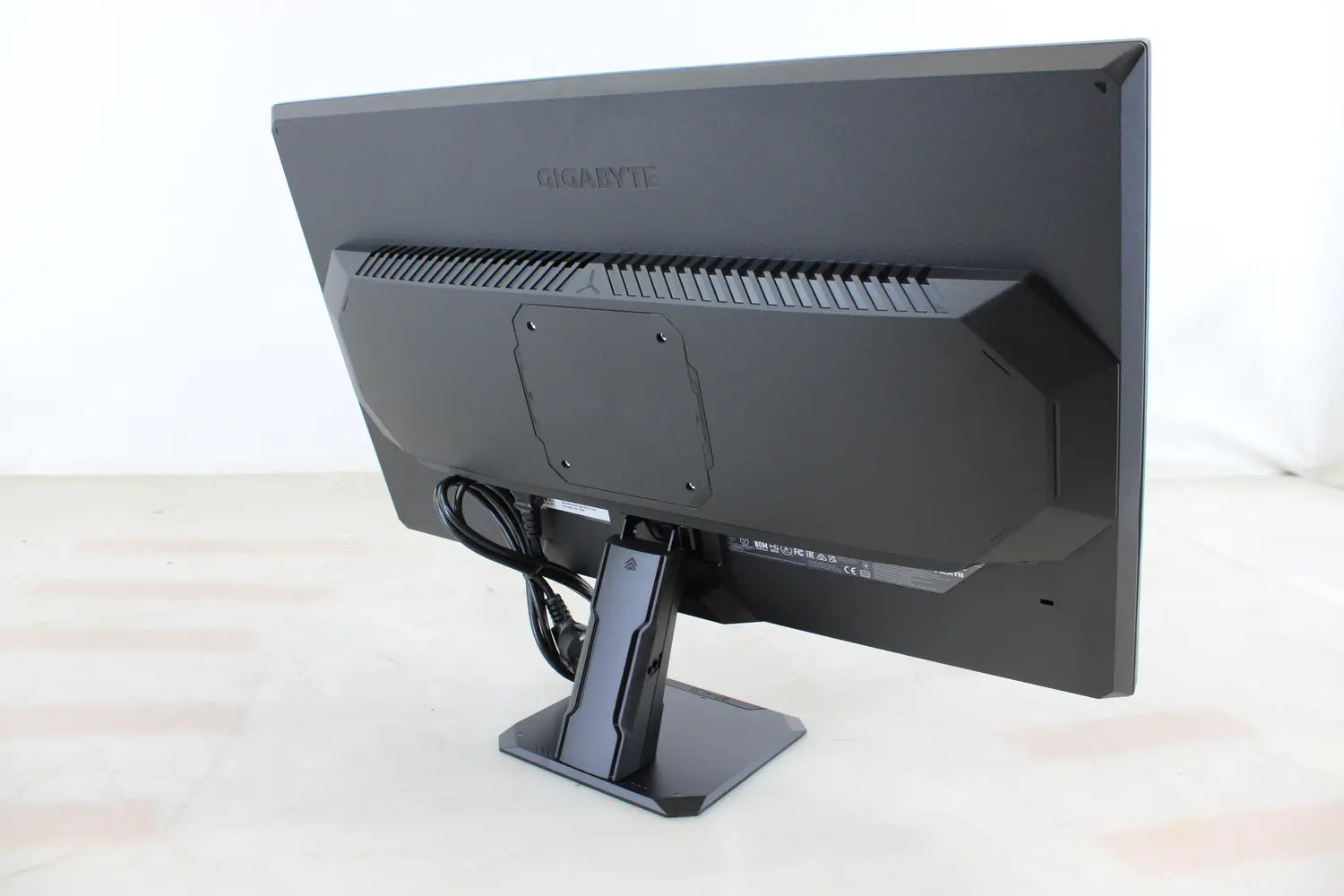 D-Ware Gigabyte Gaming Monitor Bildschirm Full Hd Ips Led 27 Zoll Defektware - 4719331859893