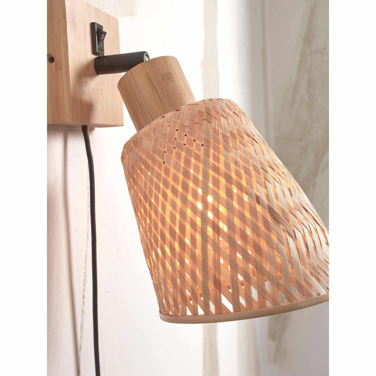 GOOD MOJO Wandleuchte Wandstrahler Java Bambus natur Stecker Beleuchtung LED - 8716248091336