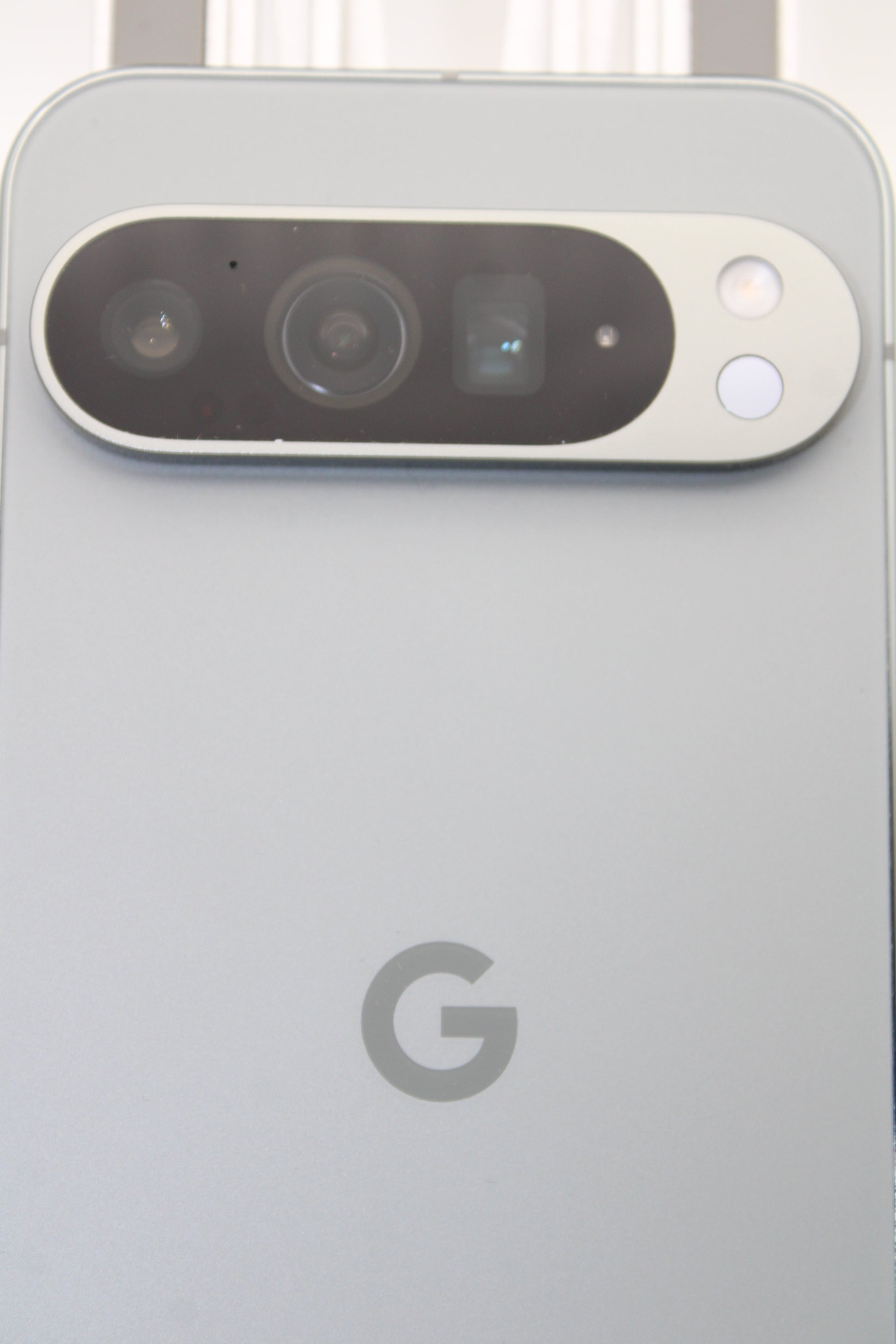 Google Pixel 9 Pro XL Smartphone Handy 128GB hazel Display KI-Assistent Gemini - 0840353914421