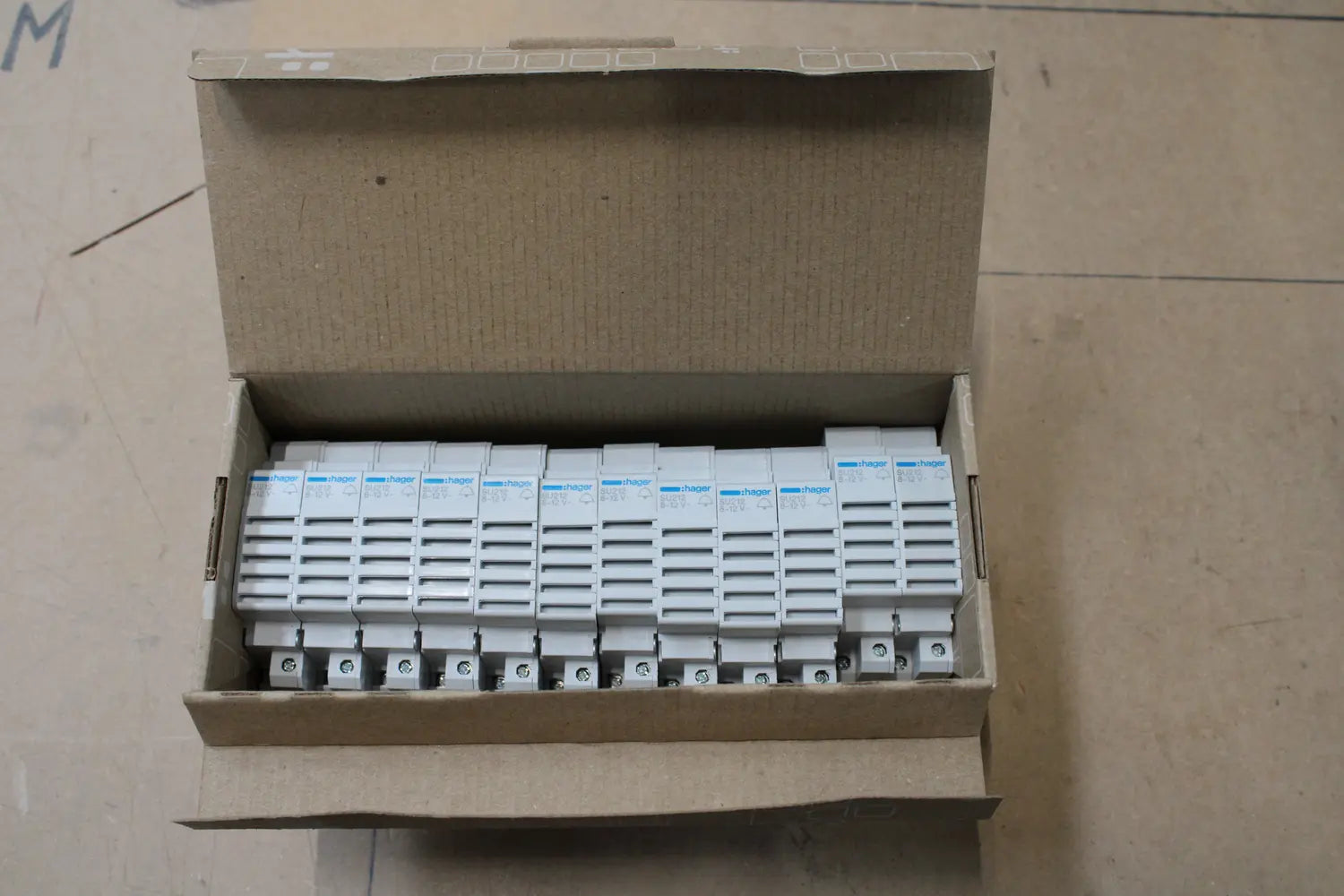 B-Ware Hager Klingel Signalwecker 12 V Hutschiene Grau Kunststoff Dauerbetrieb 12 Stück - 3250615712127