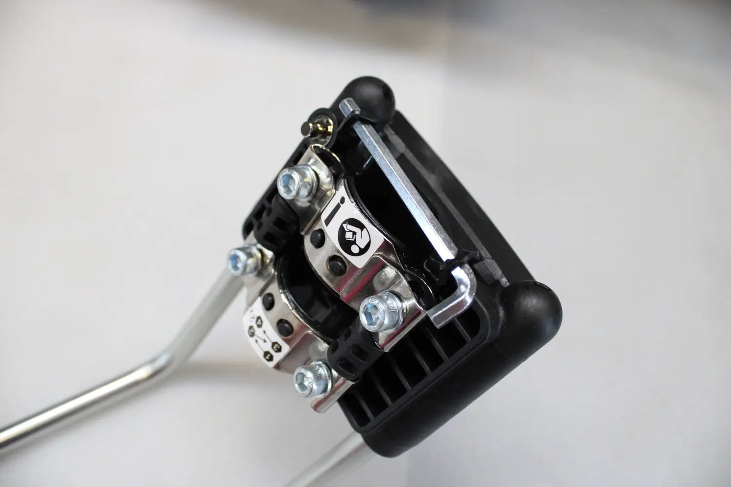 B-Ware Hamax Caress Green Black Fahrradsitz Kindersitz Verstellbar Siehe Text/Foto - 7029775531024