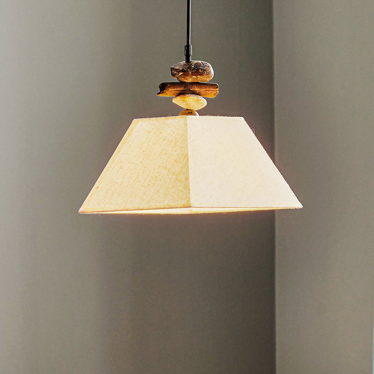 Hängelampe Seregon mit Textilschirm und Steindekor Deckenlampe Deckenleuchte - 8030626529434