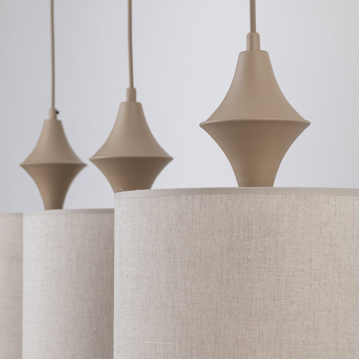 Amura Hängeleuchte Pendelleuchte Leuchte Lampe Beige Sand 3-flammig E27 105 cm - 5906135114399