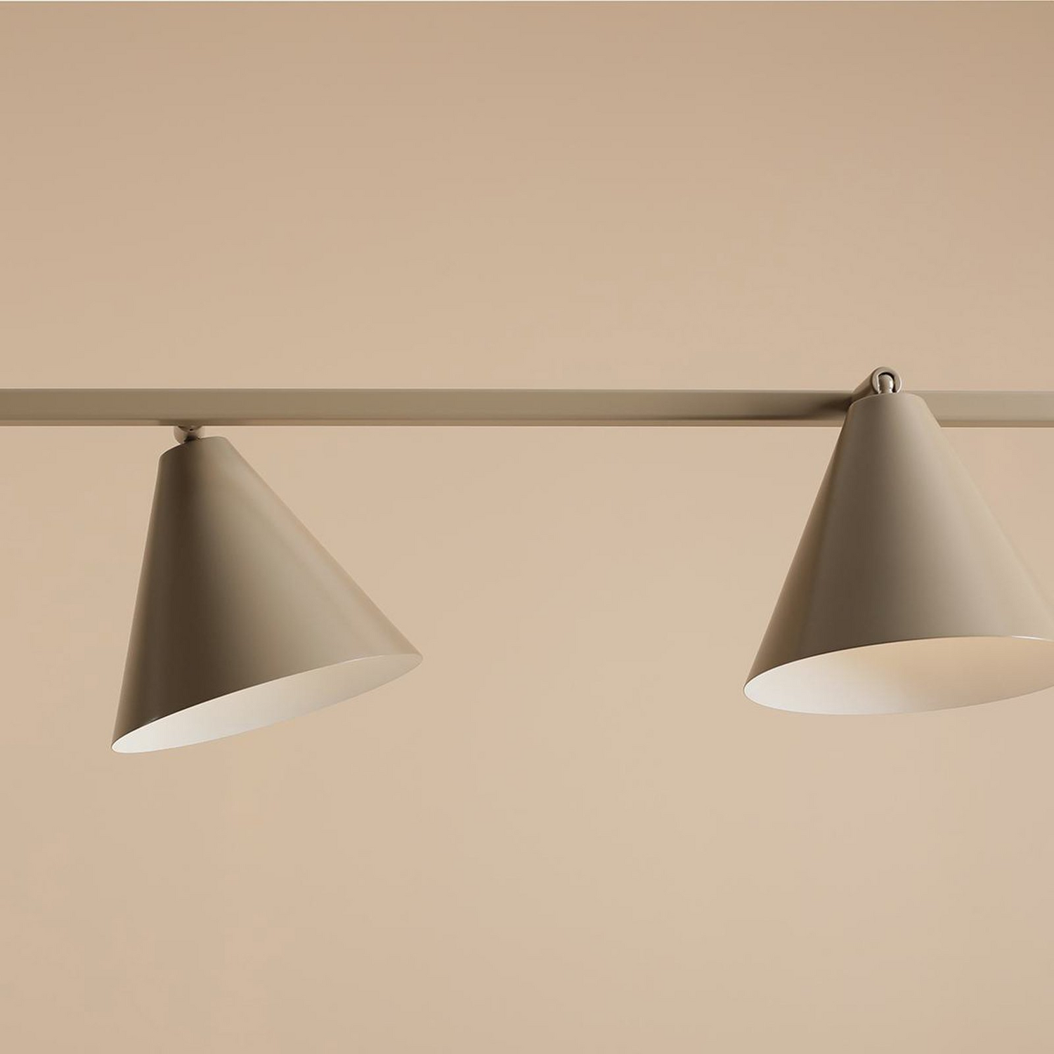 B-Ware Aldex Hängeleuchte Pendelleuchte Lampe Beige Metall Kegel 4 Flammig E27