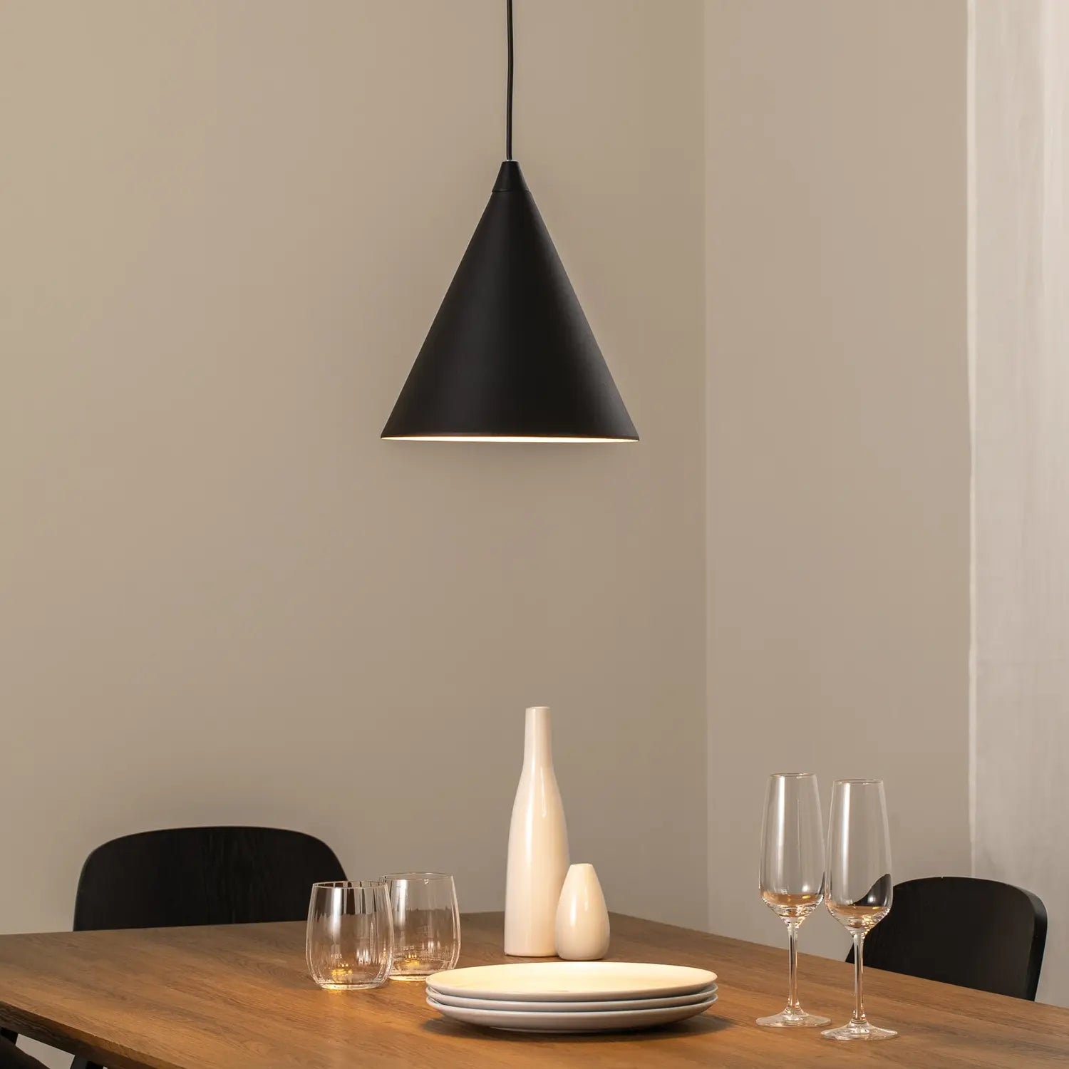 B-Ware Hängeleuchte Pendelleuchte Form Deckenlampe Metall Kegel Form E27 ø24cm Schw451 - 5904798657277