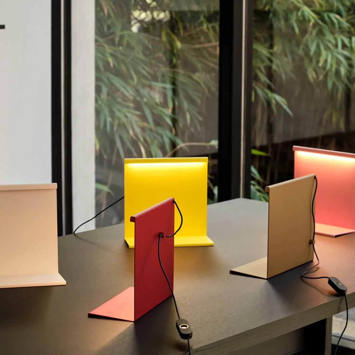B-Ware Hay Tischleuchte Lampe Led Mit Dimmer Rot Kunststoff Stahl Tomatenrot - 5710441300441