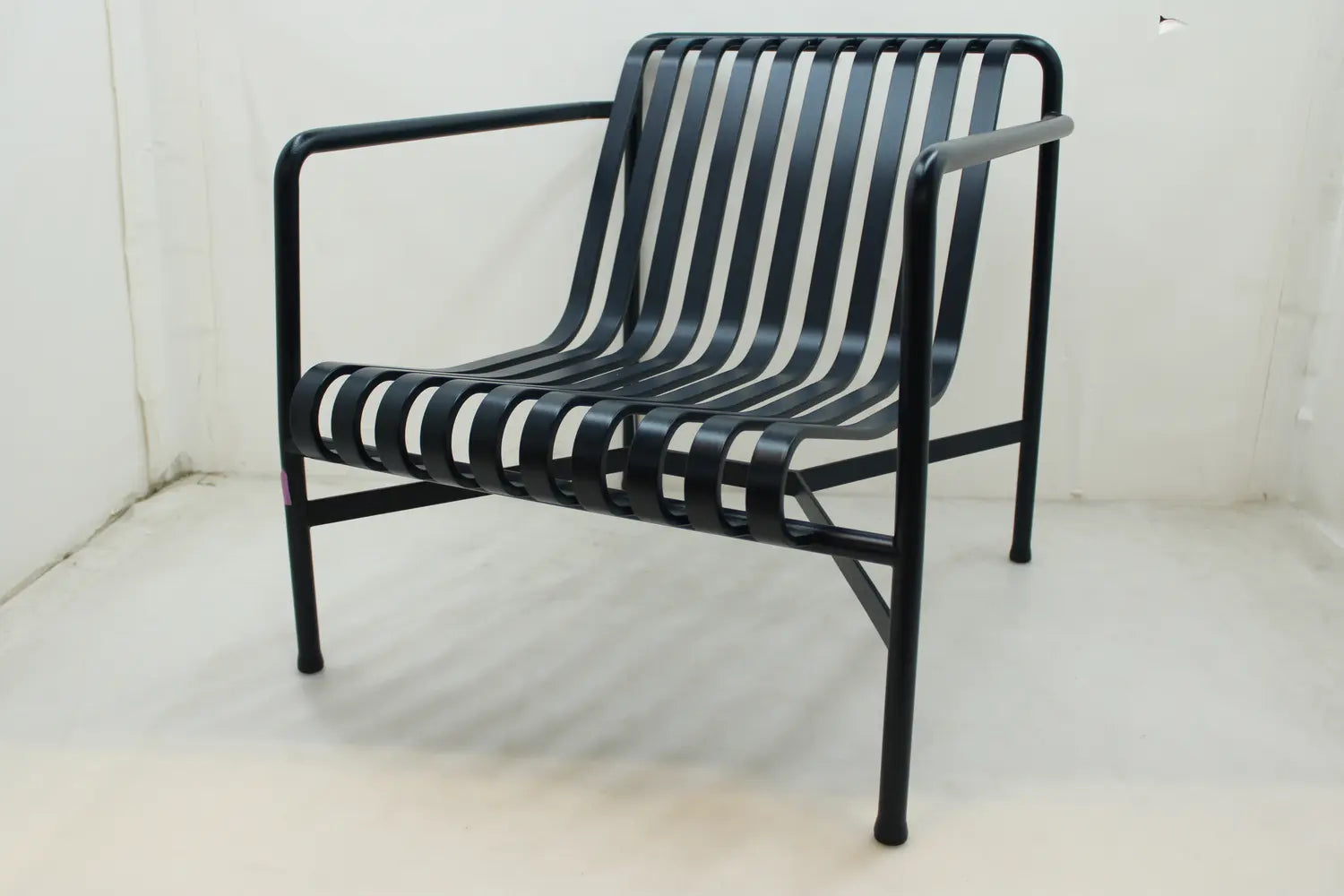 B-Ware Hay Lounge Sessel Stuhl Palissade Chair Low Gartenstuhl Dunkelblau Outdoor - 4251384260108