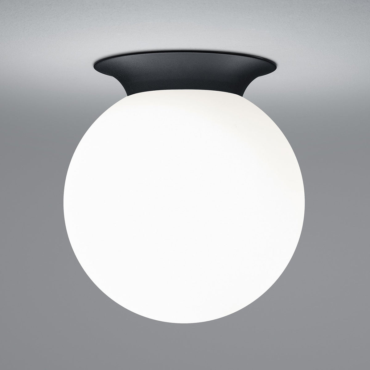 HELL Deckenleuchte Lampe Blob Kugelschirm Opalglas schwarz Ø 20 cm E27 - 4045542230375