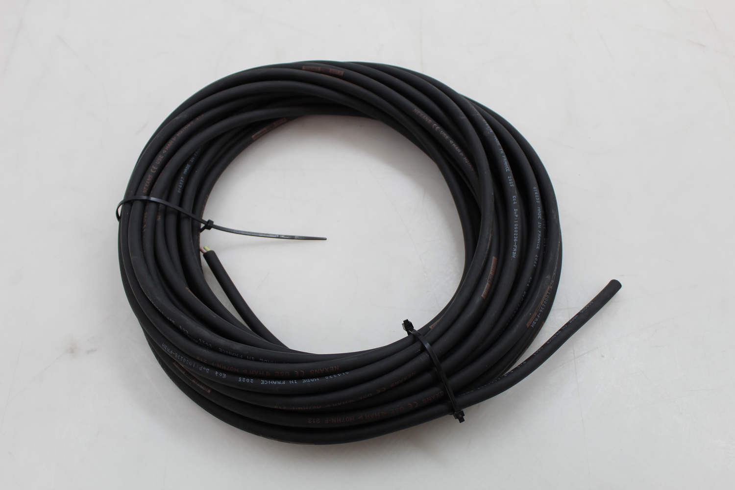 Helukabel 558445 Schlauchleitung H07 Rn F 3 G 1.50 Mm² Schwarz 20 Meter B-Ware - 2050001734877
