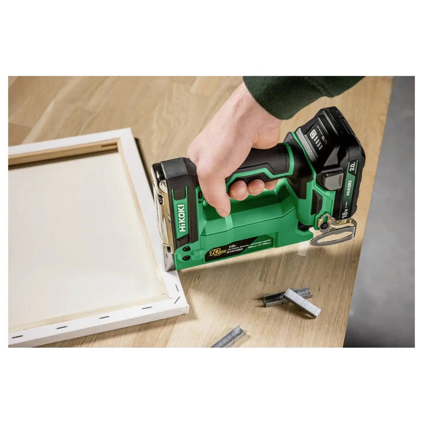 B-Ware Hi Koki Akku Nagler Klammergerät Tacker Stoff Leder Haken Schutzbrille Ohne Akku - 4966376415502