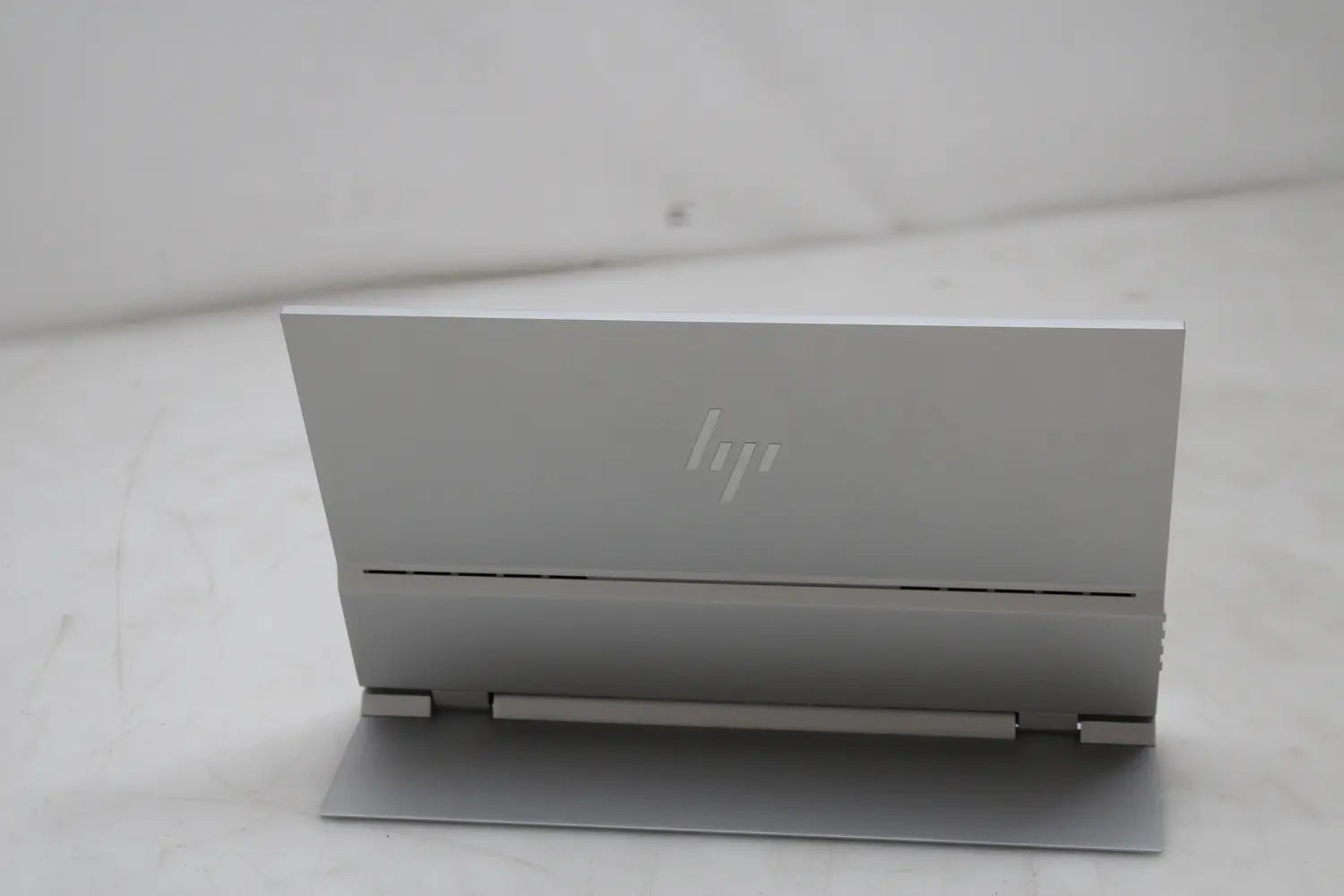 D-Ware Hp E14 G4 Tragbarer Monitor Bildschirm Display Usb C Mobil Defektware - 195122635008