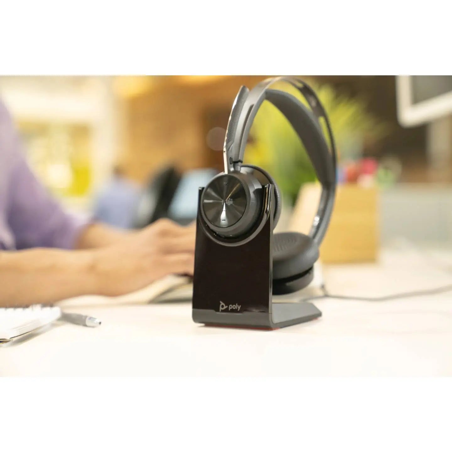 B-Ware Hp Poly Headset Kopfhörer Bluetooth Voyager Focus 2 Uc Ladestation Schwarz Teams - 198122157242
