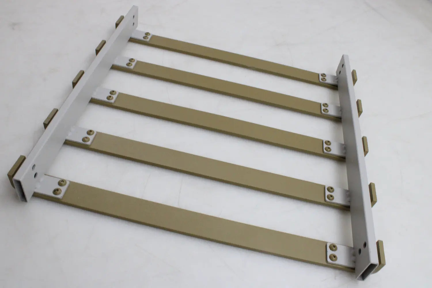 D-Ware Hübsch Interior Kleiderständer Garderobenständer Sempre Grau Olive Defektware - 5712772133316