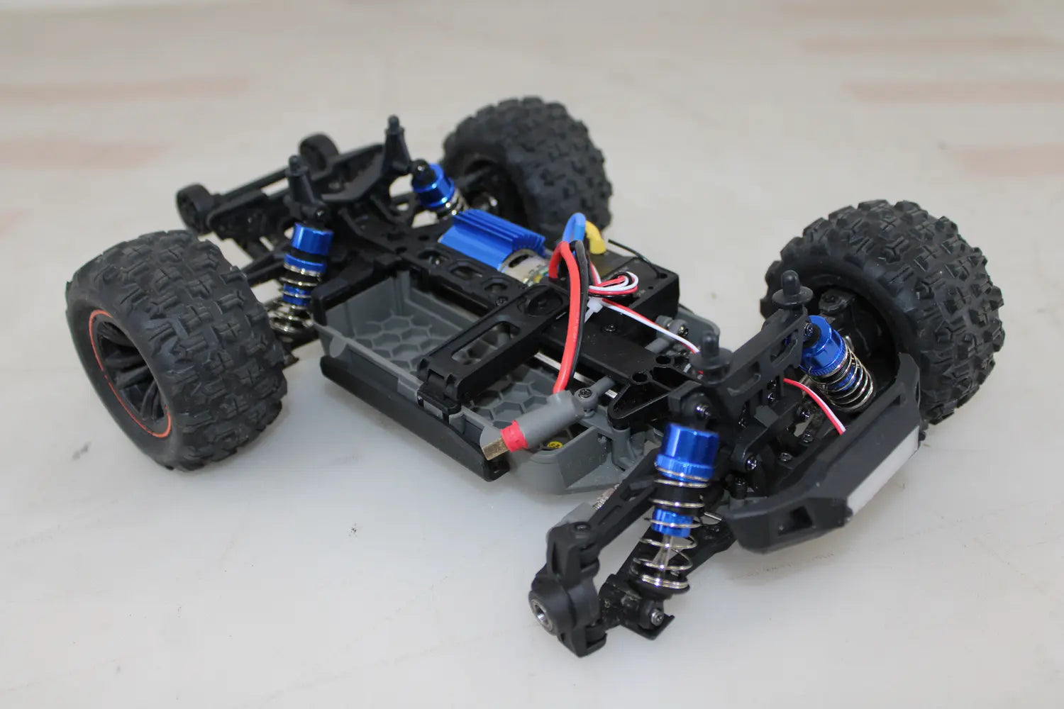 D-Ware Amewi Hyper Go Basic Brushed 1:16 Rc Elektro Truggy Allrad Defektware - 4260768517233