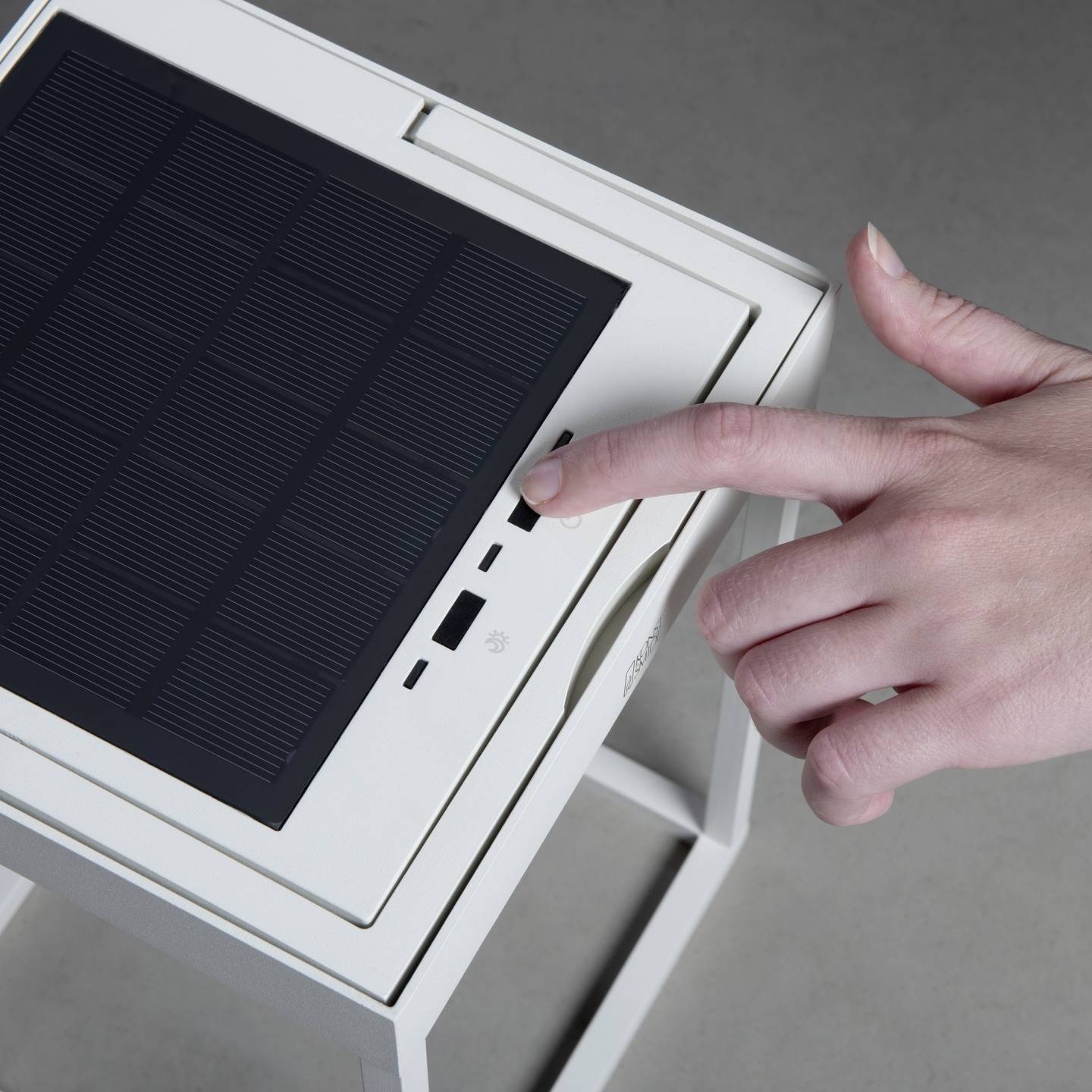 Konstsmide Solar-Dekoleuchte Portofino LED Gartenleuchte warmweiß 3.7W weiß - 7318307815252