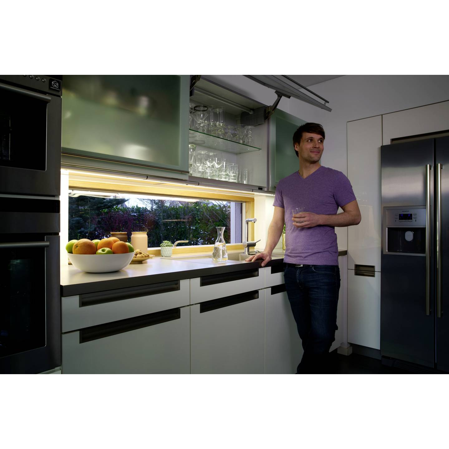 OSRAM HOMELIGHTING LED Unterbauleuchte mit Bewegungsmelder 12W 3000K - 4099854532337