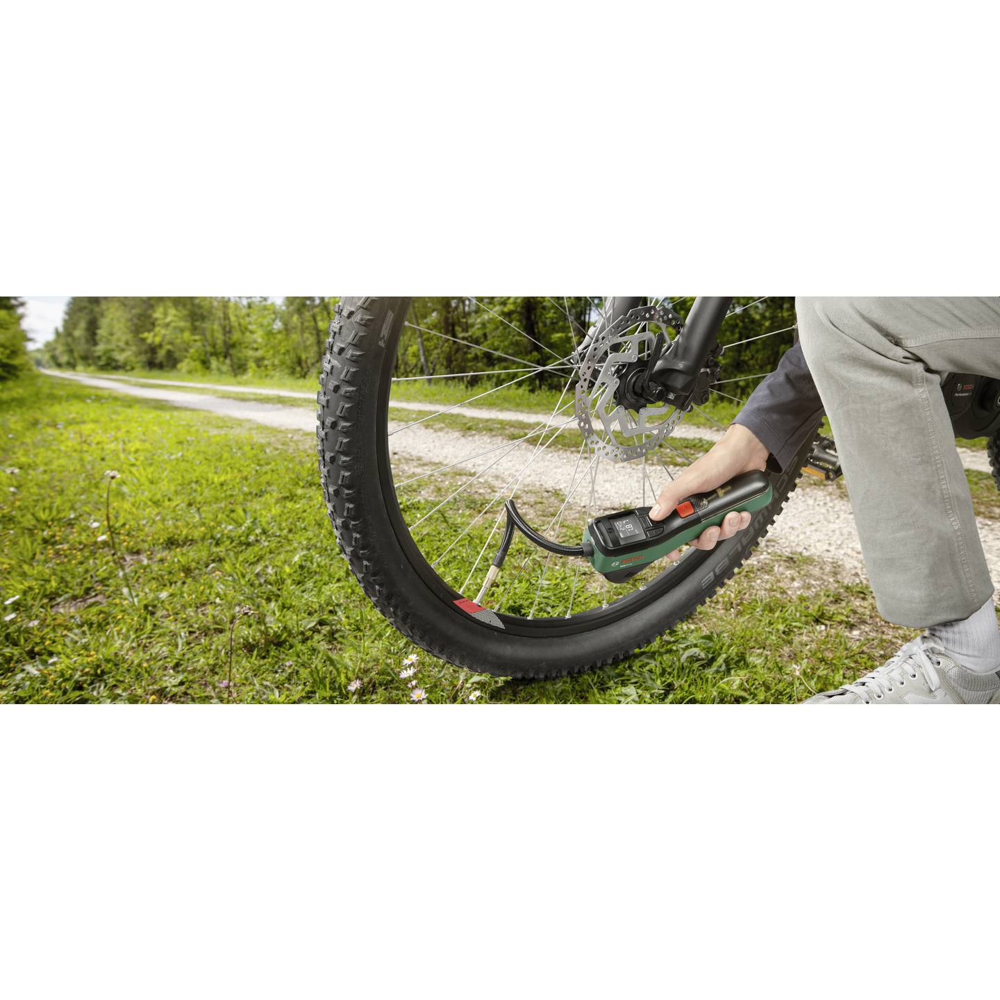 Bosch Akku-Druckluftpumpe Easy Pump Luftpumpe Reifenfüller mobil kabellos 500W - 3165140997010