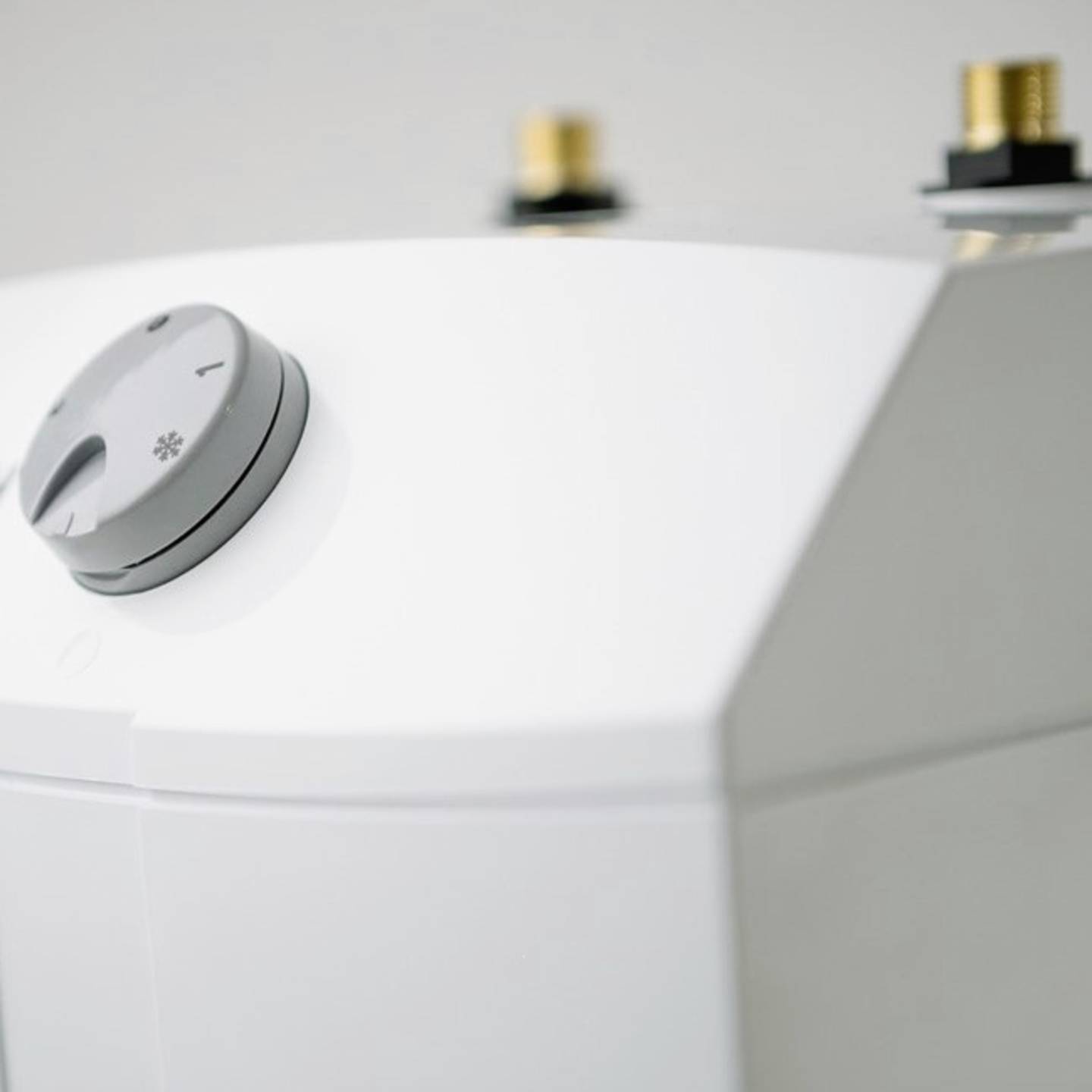 Bosch Tronic Store Compact 5 L Untertisch Warmwasser-Wandspeicher A+ - 4062321020156