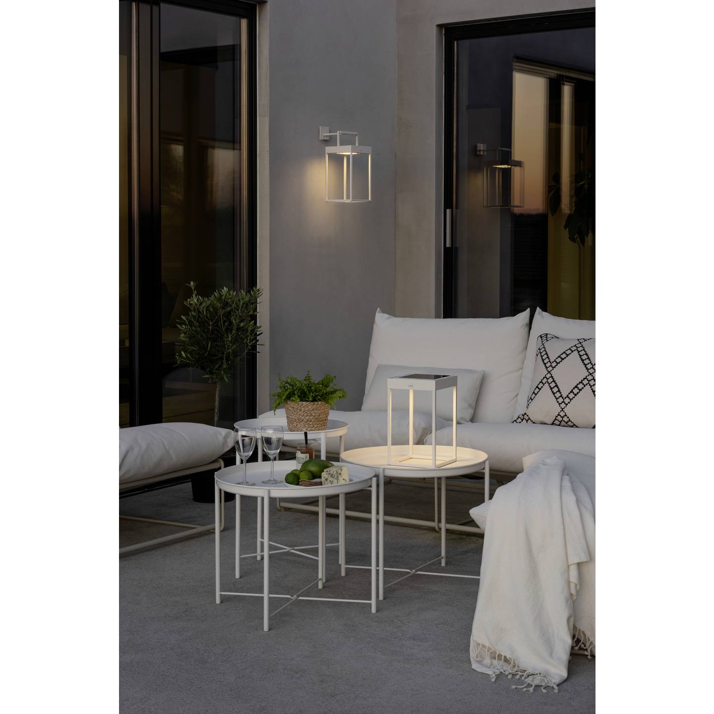 Konstsmide Solar-Dekoleuchte Portofino LED Gartenleuchte warmweiß 3.7W weiß - 7318307815252