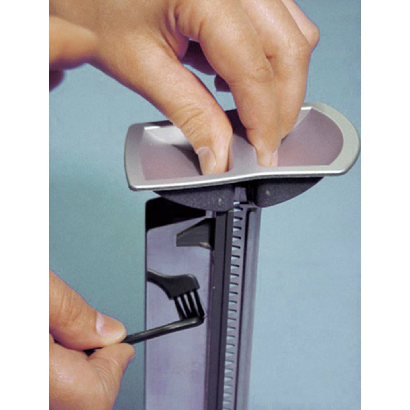 P3 International Ionisator P4620 Luftreiniger für Räume bis 50 m² anthrazit 5W - 4016138225259