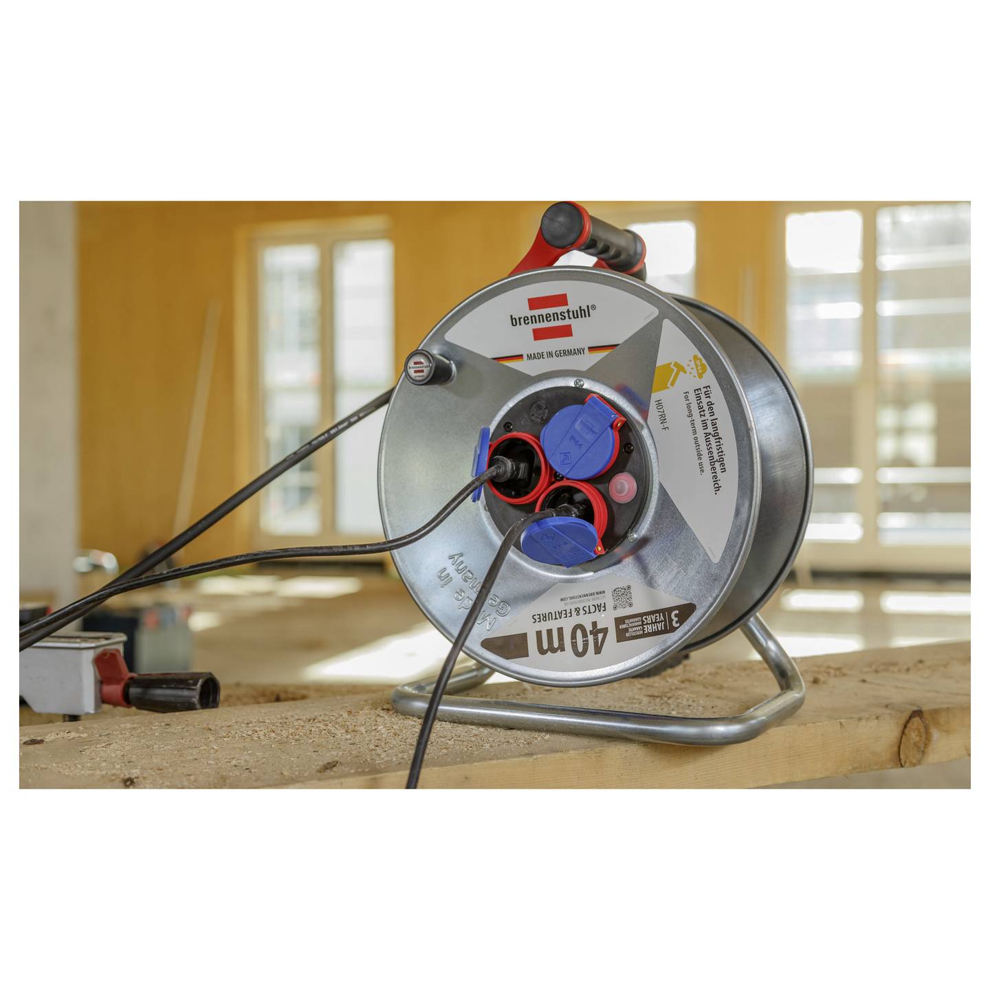 Brennenstuhl Kabeltrommel Kabelaufroller 40m Schutzkontakt-Stecker - 4007123021598
